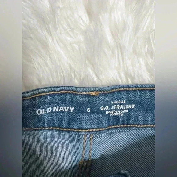 Old Navy Denim Shorts - Picture 2 of 3